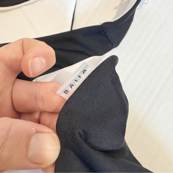 New Baiia Coco Reversible Wrapsuit Swimsuit Black and White 3 Pieces Size 12 NWT - Picture 11 of 16